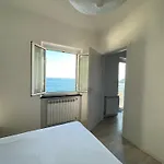 Comodissimo Gaslini E Mare * Genova