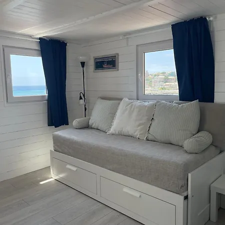 Comodissimo Gaslini E Mare Daire Cenova